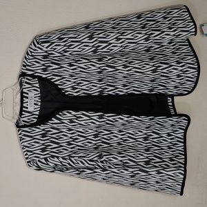 Kasper Women's Size 16 Blazer with lightly padded shoulders NWT